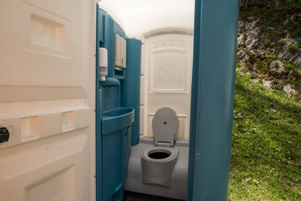 Portable Toilet Options We Offer in Dillingham, AK